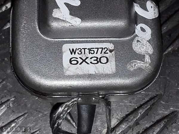 2006 Mazda 5 ECU W3T15772 Käytetty OEM image 5
