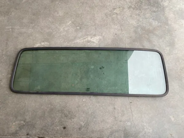 Vitre arrière OEM AS2M68 pour Iveco Daily III Fourgon/Estate image 2