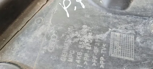 AUDI A7 S7 C8 Front Right Wheel Arch Cover 4K8853888E image 9