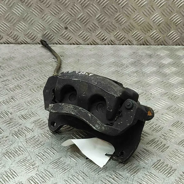 Mazda CX-5 II 2021 Rechter Vorderbremszylinder image 2
