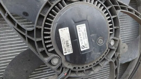 OEM 16.32-6937515 AC-kondensor för BMW E90 2.5B image 5