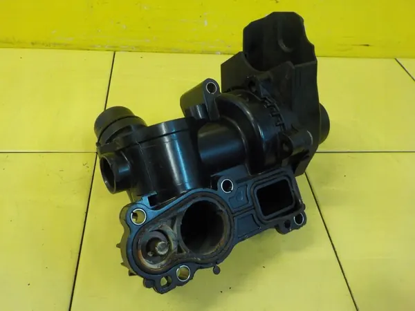 Vattenpump AUDI A4 B8 A5 EXEO 1.8 TFSI 06H121026BE image 2