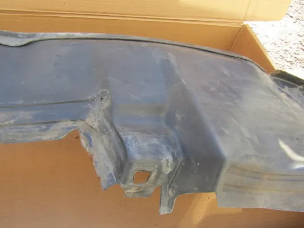 OEM 1248840835 Oikea etulokasuoja Mercedes W124 image 3