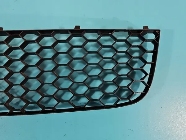 Tappo Griglia Paraurti VW Golf V 1K0853677B image 3