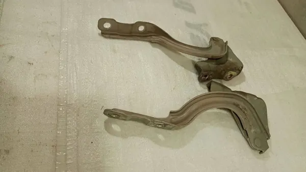 I30 ZAWIASY MASKI L+P OEM Paire de charnières capot image 3