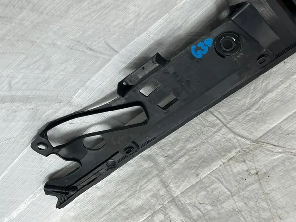 OEM 7349606 Etu oikea lokasuoja BMW 5-sarjaan image 5