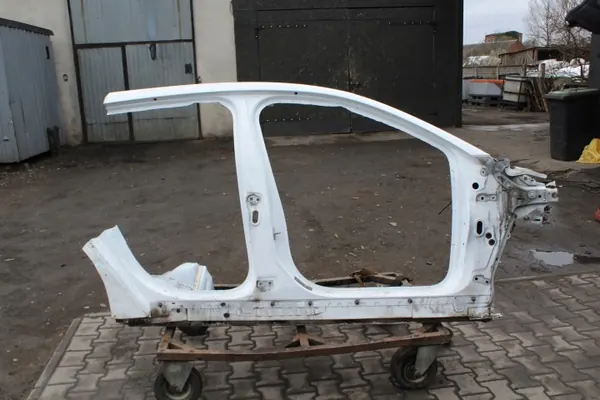 Ford Focus MK4 Voor Rechts Sierlijst OEM 5771149 image 2