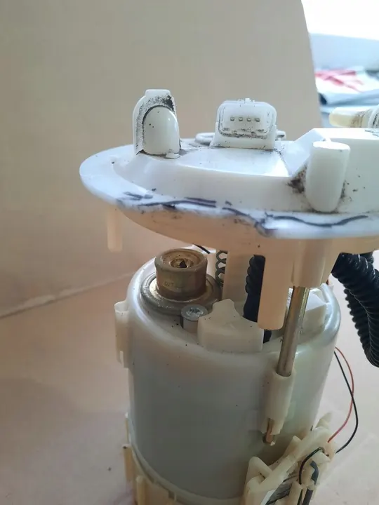 Brandstofpomp Renault Megane II 2.0 16V 1.9 DCI 8200029163 image 3