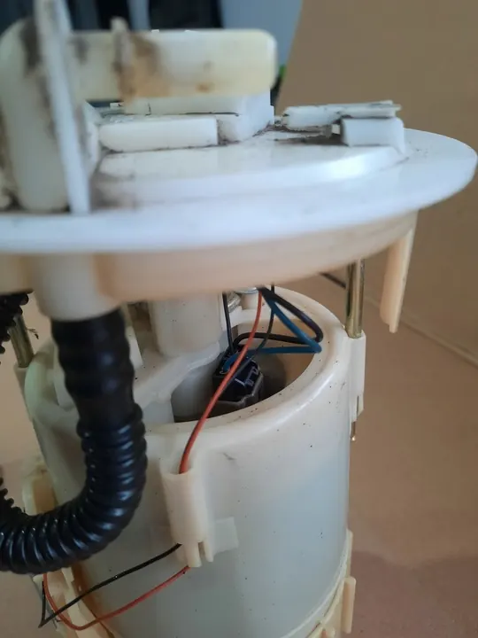 Brandstofpomp Renault Megane II 2.0 16V 1.9 DCI 8200029163 image 4