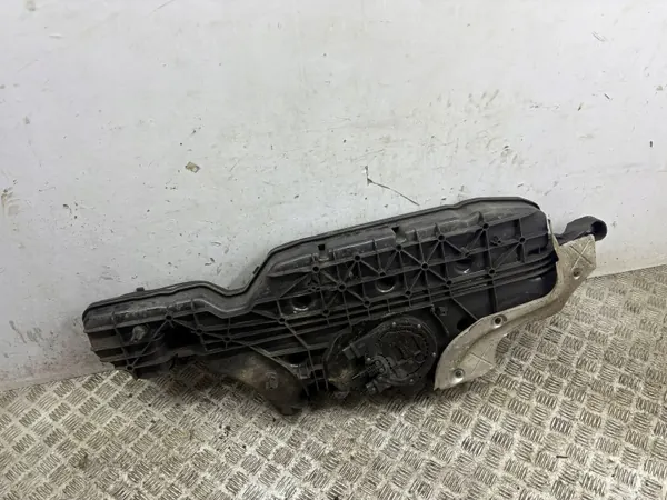 AdBlue-tank Mercedes-Benz A W177 OEM A0994711200 image 9