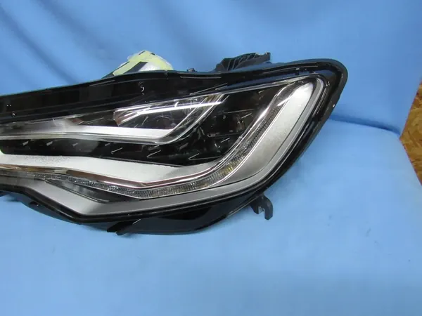 Linkes Audi A6 C7 4G0 Full LED Licht image 3