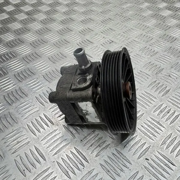 Pompe de direction OEM 31478242 pour Volvo V70/S60/S80 image 3