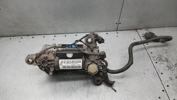 Bomba de suspensão OEM 4430201671 para Audi A8 D3 image 2
