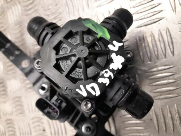 Opel waterpomp OEM 9851965080 - Gebruikte staat image 4