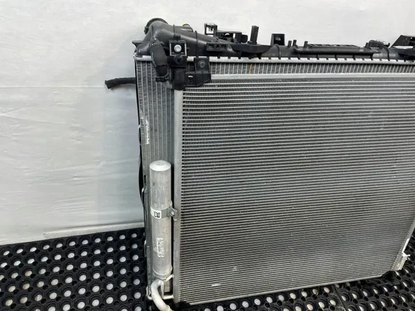 KOMPLET CHŁODNIC CHŁODNICE WENTYLATOR LAND ROVER DEFENDER II L663 2020- image 3