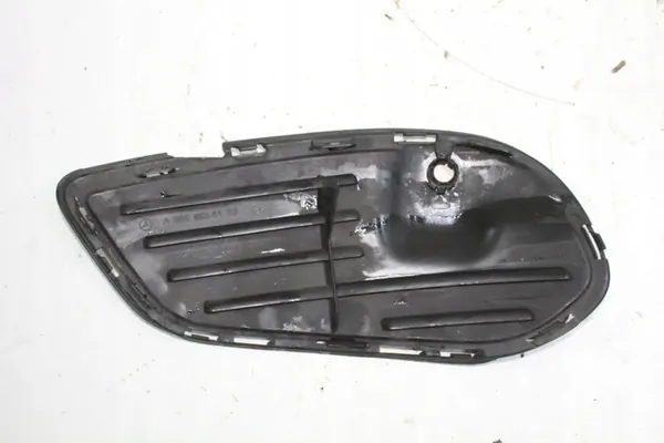 Mercedes-Benz C W205 2018 Tapas de Parrilla AMG image 4