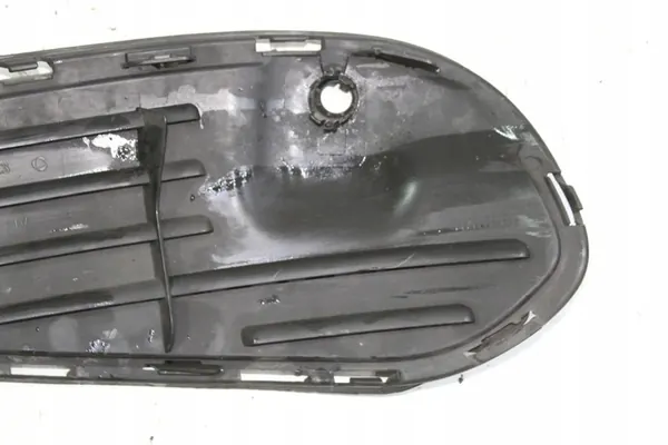 Mercedes-Benz C W205 2018 Tapas de Parrilla AMG image 5