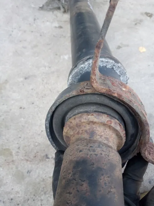 Drivaxel Audi A4 B6 A8 3.0 TDI BKN 8E0521101R image 8