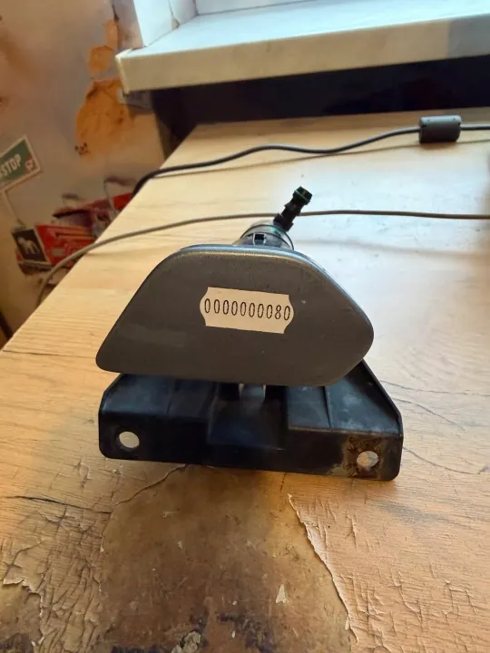 Lavador de farol esquerdo OEM 250201 para VW Touran 2007-2010 image 2