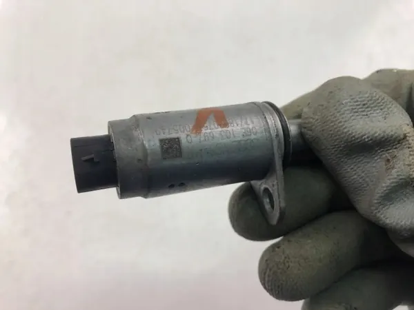 Válvula Solenoide VW Arteon OEM 17194762 Usado image 3