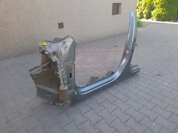 OEM VOLVO XC60 II Linker Kwart Drempel Pijler B Gebruikt image 3
