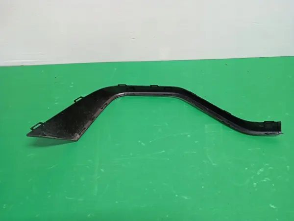 OEM 4K8807732 Bakre Stötfångarstrimma Höger Audi RS7/RS6 C8 image 3