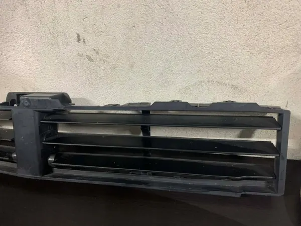 BMW X1 U11 Lufteinlassgitter OEM t403373 Front image 3
