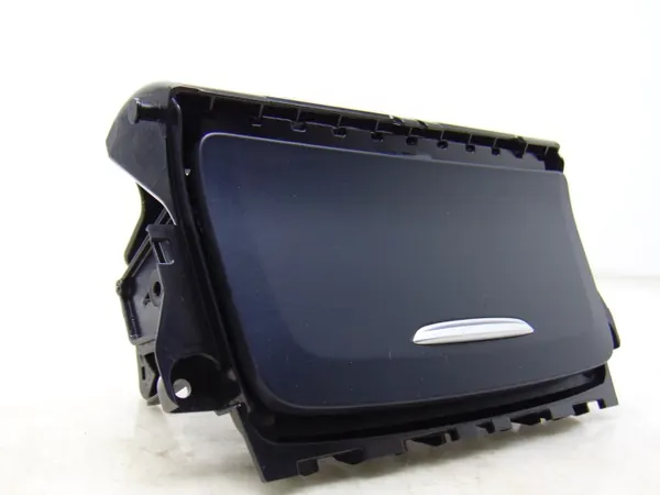 OEM A1768100079 Cinzeiro Tomada Isqueiro Dianteiro image 2