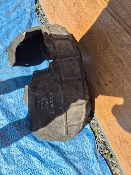 SKODA OCTAVIA II 1Z 04- Etuvasen Lokasuoja 1Z0809957C image 7