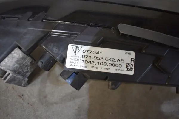 Faro Halógeno LED Derecho OEM 971953042AB Porsche Panamera image 3