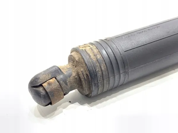 Vänster baklucka gasdämpare VW Passat B8 3G9827851A image 2