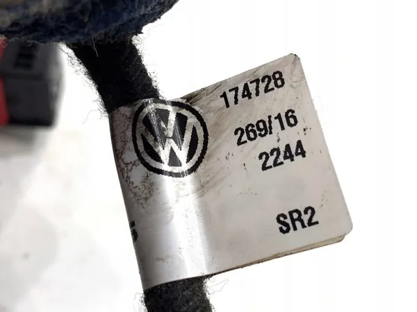 Vänster baklucka gasdämpare VW Passat B8 3G9827851A image 5