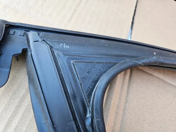 Junta da porta dianteira esquerda OEM 8W0837431 para Audi A4 8W B9 image 9