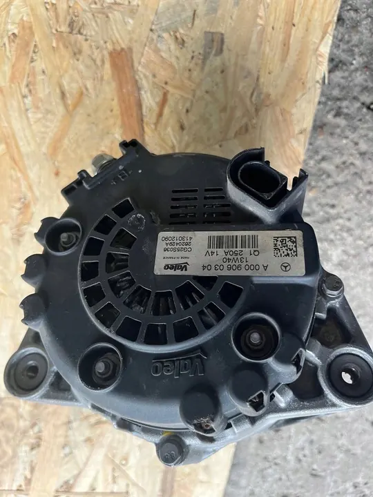 Vaihtovirtageneraattori Mercedes-Benz A 000 906 03 04 image 3