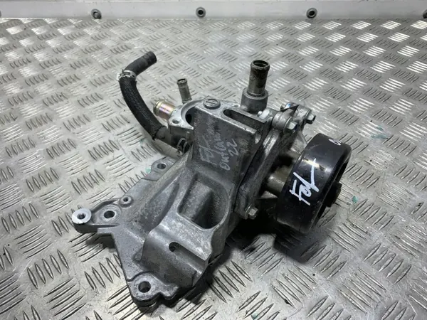 Pompe à eau Mitsubishi OE OEM FBZ27926 - Occasion image 4