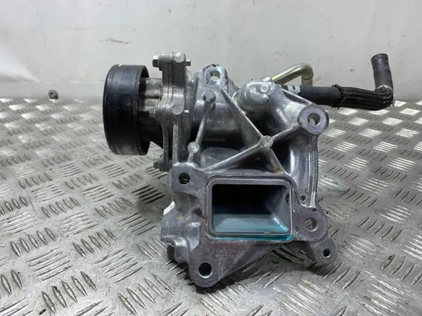 Pompe à eau Mitsubishi OE OEM FBZ27926 - Occasion image 6