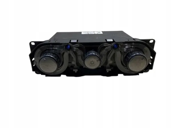 Mitsubishi Grandis klimatpaneler OEM 7820A207 image 2
