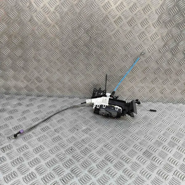 Vänster framdörrslås MERCEDES-BENZ M (W166) A1667200135 image 3