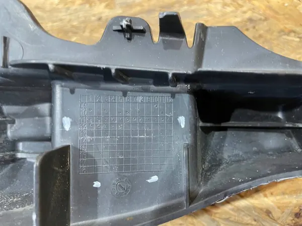 Framstötfångar stöd Mercedes C-Klass III W204 07-14 image 10