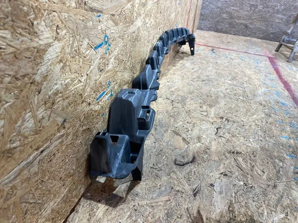 Framstötfångar stöd Mercedes C-Klass III W204 07-14 image 4