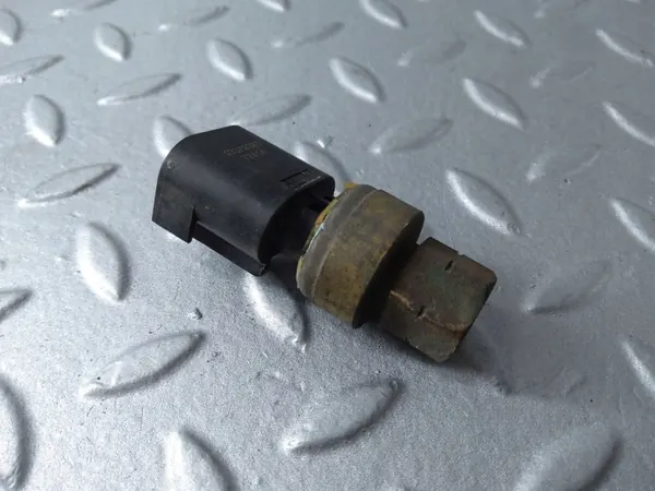 Capteur Pression Carburant Cadillac XTS OEM 13579380 image 6