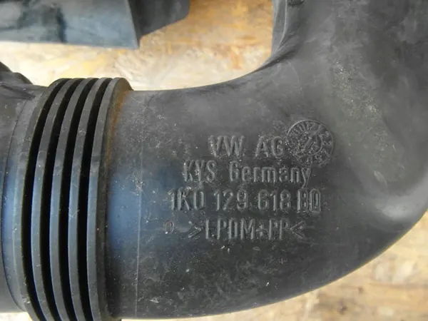 AUDI A3 8P 1.6 TDI Ilmansuodatin 1K0805962A image 7