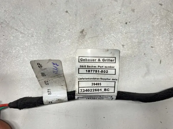 Cable de carga alta tensión BMW G05 OEM 5A8CC09 image 4