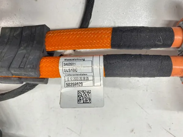 Cable de carga alta tensión BMW G05 OEM 5A8CC09 image 6