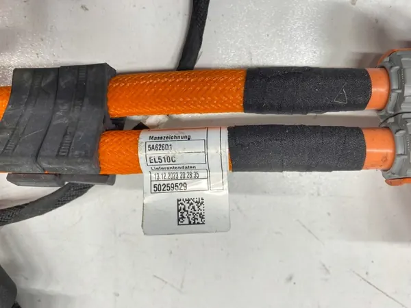 Cable de carga alta tensión BMW G05 OEM 5A8CC09 image 7