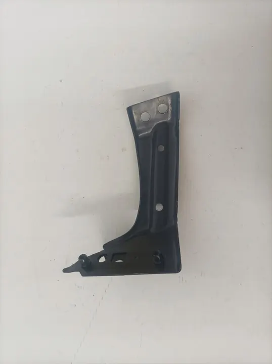 VW Passat B8 Vänster Framskärm Fäste 3G0821141A image 2