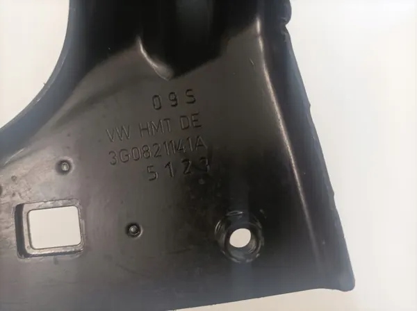 VW Passat B8 Vänster Framskärm Fäste 3G0821141A image 3