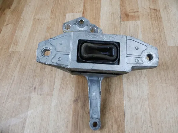 Supporto motore destro KIA 21810J7200 ibrido 2020 image 2