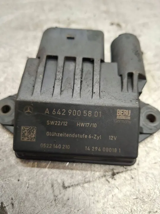Glühkerzenrelais Mercedes-Benz C W203 OE A6429005801 image 3