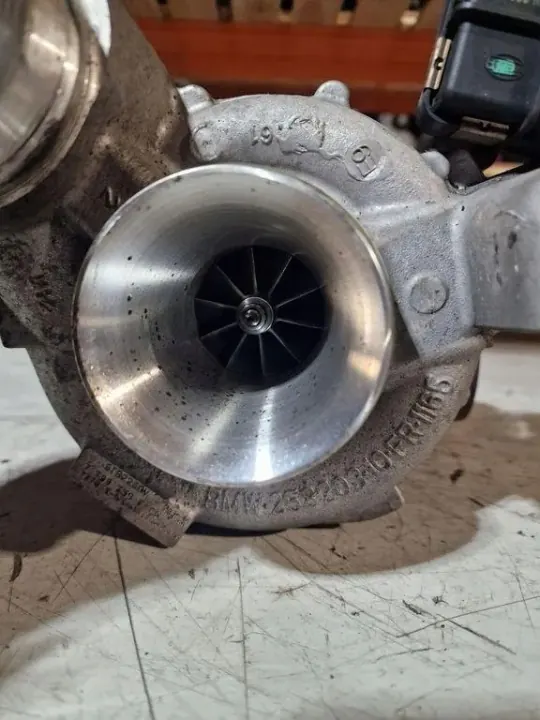 BMW Turbo OEM 7799758F für 7er 3.0L Diesel image 3